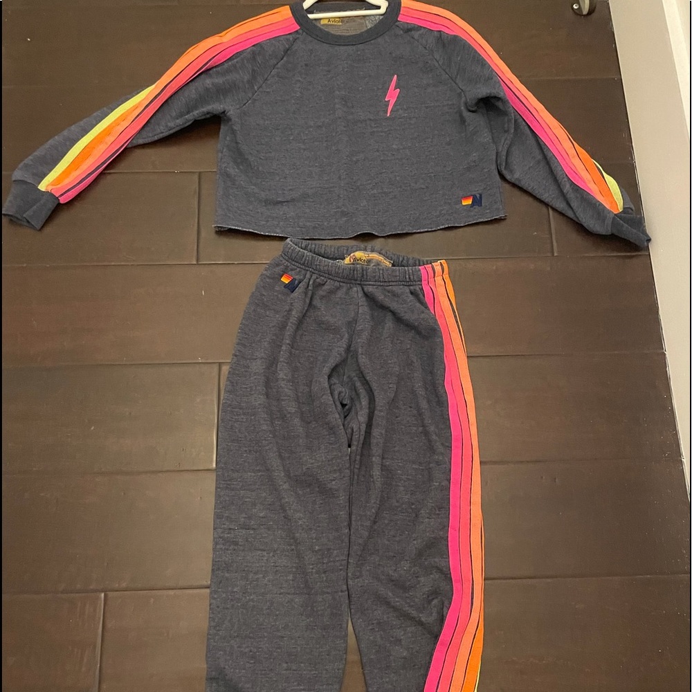 AVIATOR NATION NEON CROPPED SET